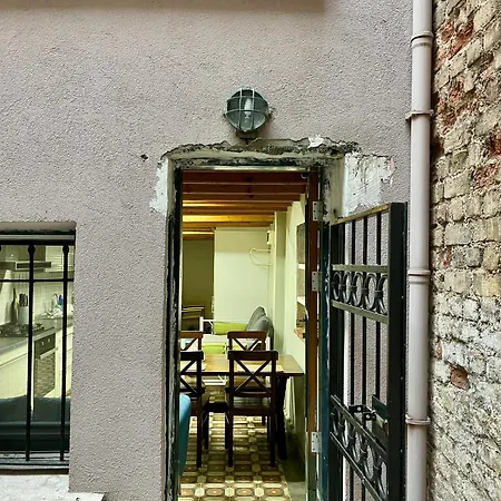 Balat Homes &